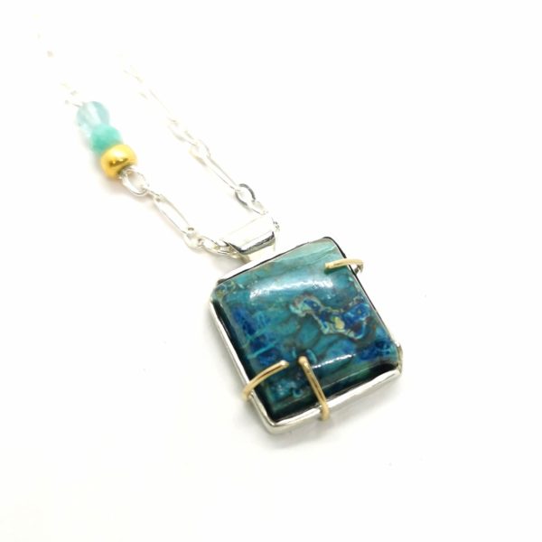 Pendentif  pour femme en argent "Lumières du Gange" – Chrysocolle, or et argent – Image 2